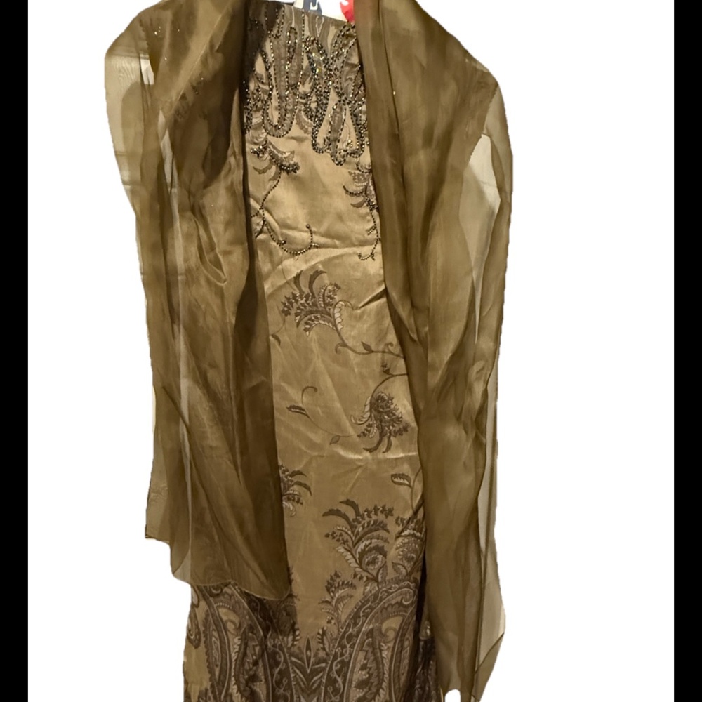 Kay Unger Gown
